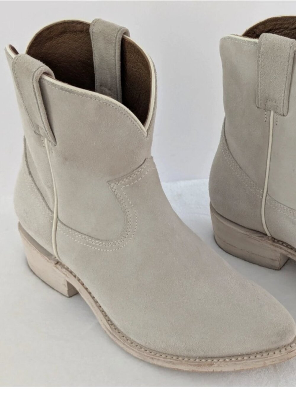 $359 Frye Billy Short Light Grey Western Cowboy Short Boho Cottagecore AnkleBoot